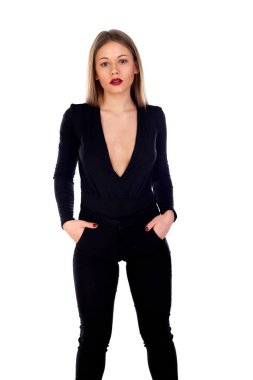 Kırmızı dudaklar ile siyah giysili kız