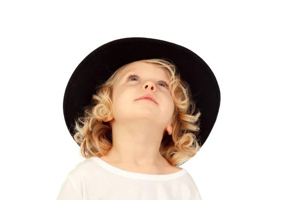 Sarışın çocuk giyen şapka — Stok fotoğraf