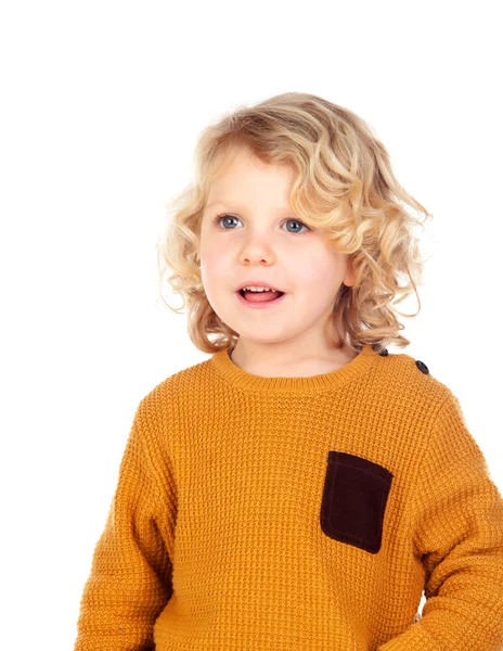 Blond boy med gula ledartröjan — Stockfoto