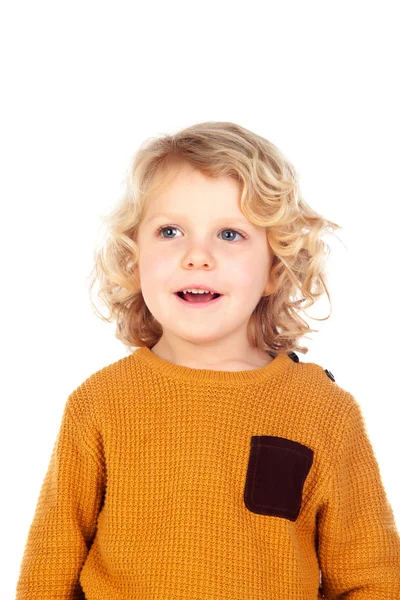 Szőke fiú, a sárga trikót — Stock Fotó