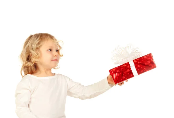 Chico rubio con caja de regalo roja — Foto de Stock