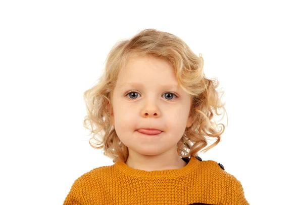 Criança pequena em camisa amarela — Fotografia de Stock