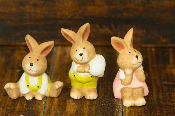 Keramische konijnen voor Pasen — Stockfoto