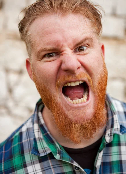 Hombre barbudo rojo emocional —  Fotos de Stock