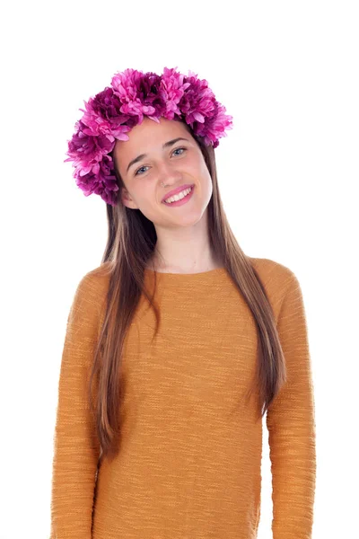 Adolescent fille avec pourpre couronne florale — Photo