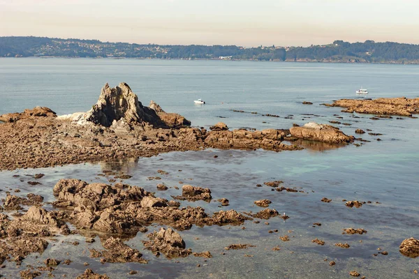 Bassa marea sulla spiaggia in Spagna — Foto Stock