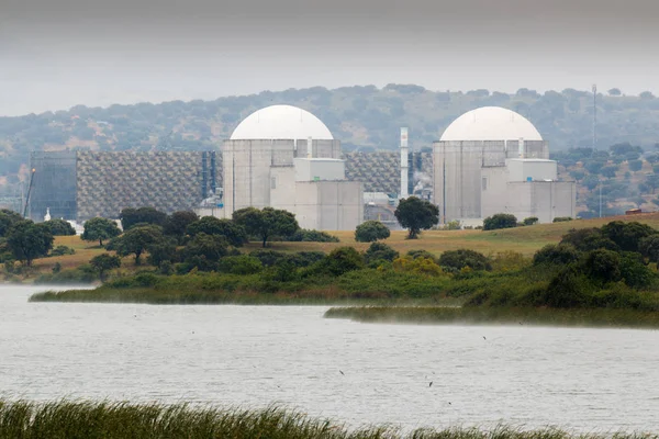 Nükleer santral Merkezi İspanya — Stok fotoğraf