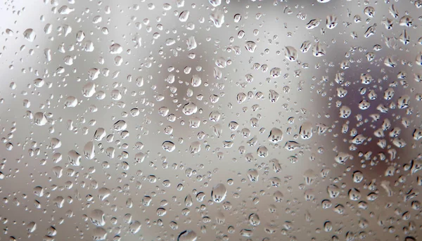 Vidrio con gotas de lluvia — Foto de Stock