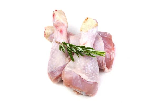 Cosce di pollo crudo — Foto Stock