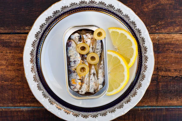 Tanica di sardine d'olio — Foto Stock