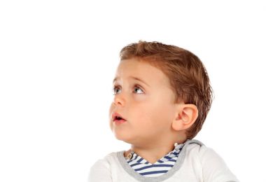 Dalgın bebek ararken