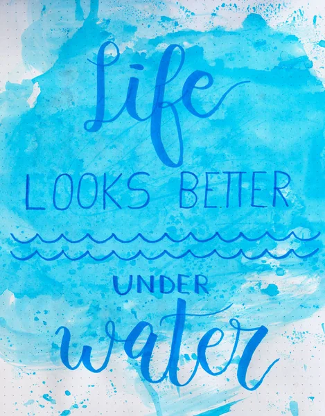 Unter Wasser sieht das Leben besser aus — Stockfoto