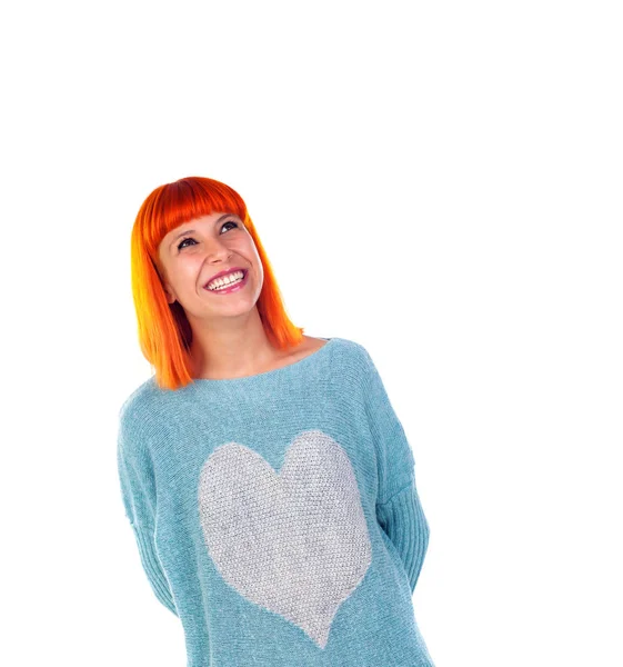 Kırmızı saçlı genç kadın