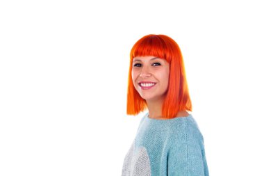 Kırmızı saçlı genç kadın