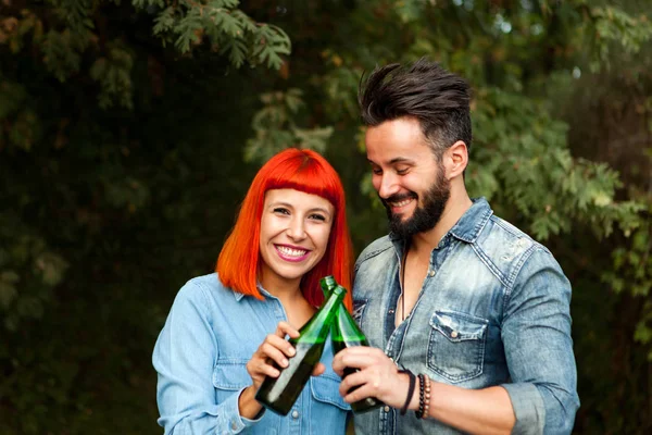 Happy couple in park — Stock Photo, Image