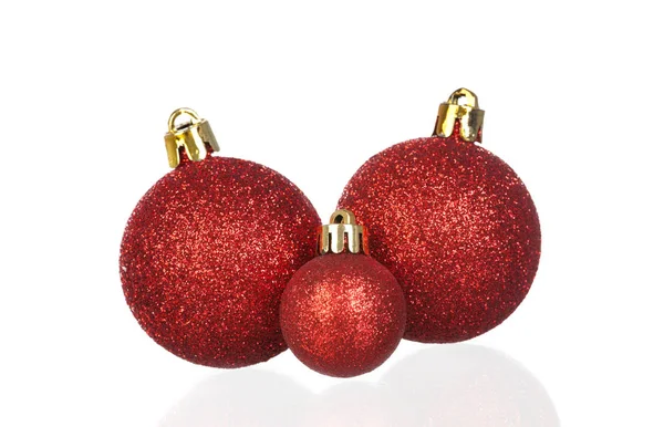 Блестящие рождественские шарики — стоковое фото