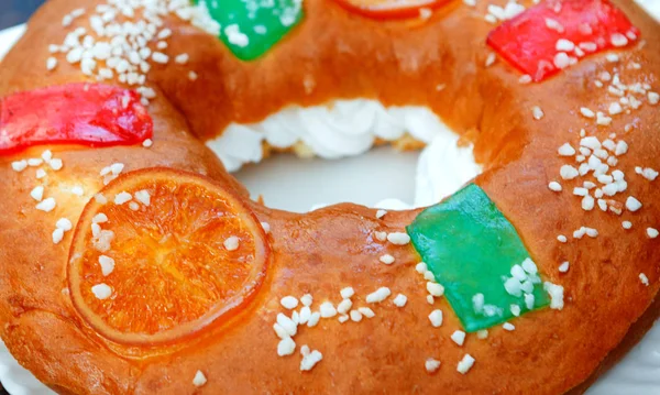 Rosca Reyes Tradicional Sobremesa Espanhola Para Celebrar Epifania — Fotografia de Stock