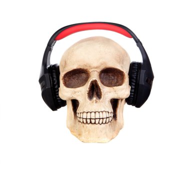 Korkunç insan kafatası kulaklıklar ile