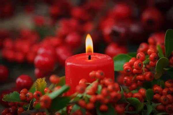 赤いクリスマス キャンドル — ストック写真