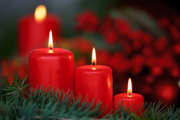 Rode Kerst kaarsen — Stok fotoğraf
