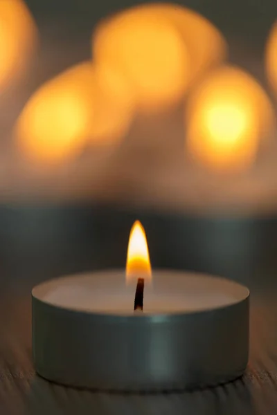 Vela de Navidad ardiente — Foto de Stock