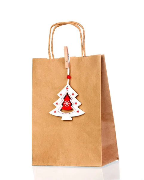 Brązową papierową torbę z Christmas decoration — Zdjęcie stockowe