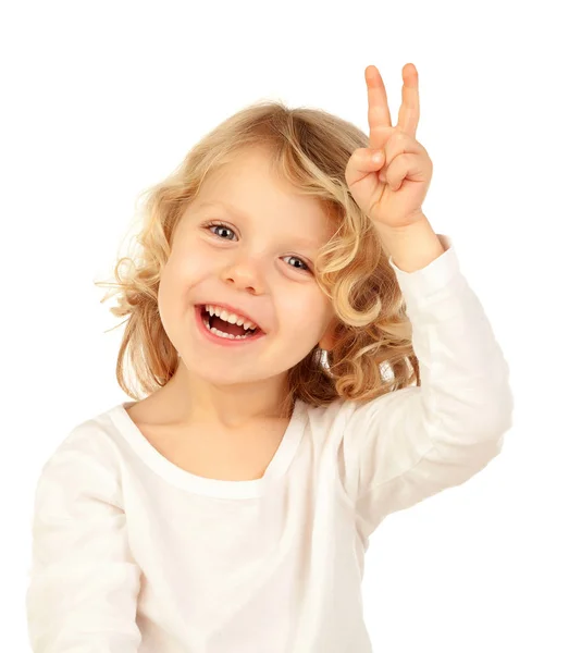 快乐的小孩子的肖像与长的金发显示手指隔绝在白色背景上 — 图库照片