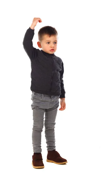 Lindo Niño Pequeño Con Mano Sobre Cabeza Aislada Sobre Fondo — Foto de Stock