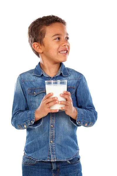 Roztomilý Šťastný Africké Chlapeček Džínové Košile Držení Sklenice Mléka Izolovaných — Stock fotografie
