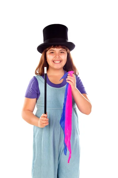 かわいい女の子がシルクハット 魔法の杖 カラフルな布の白い背景で隔離の魔法 — ストック写真