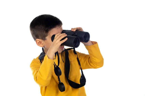 Criança feliz olhando através de binóculos — Fotografia de Stock