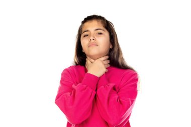 Beyaz bir arka planda izole edilmiş sevimli genç bir kız.