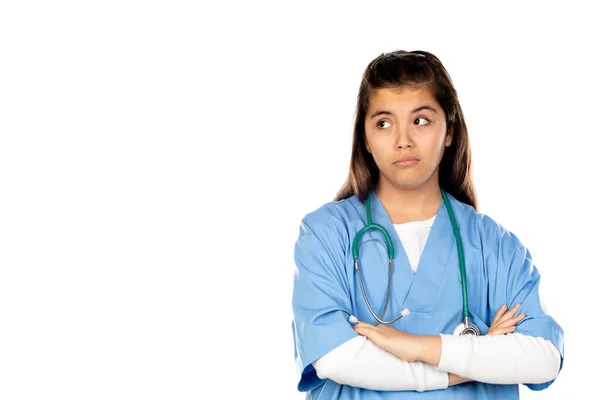 Grappig Meisje Met Blauw Arts Uniform Geïsoleerd Een Witte Achtergrond — Stockfoto