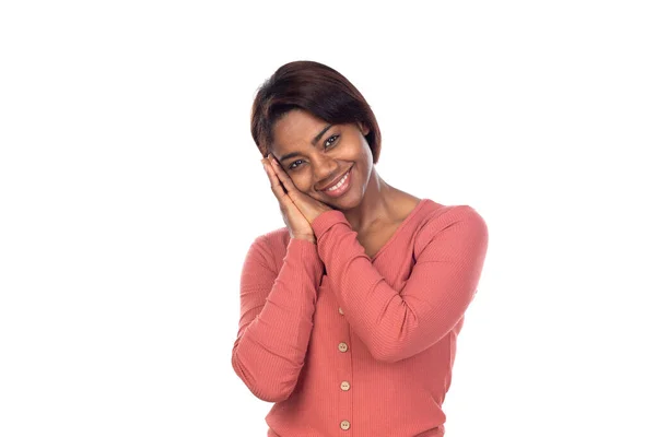 Mulher Africana Adorável Com Camiseta Rosa Isolada Fundo Branco — Fotografia de Stock