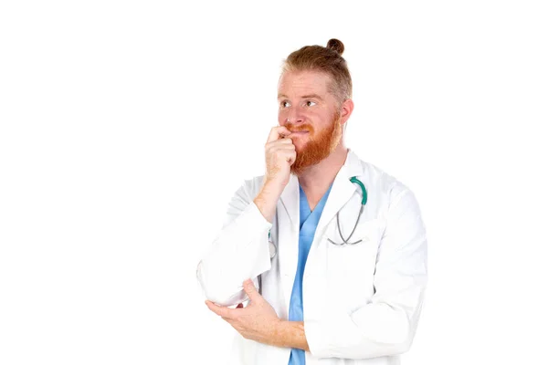 Umfassender Rotschopf Arzt Isoliert Auf Weißem Hintergrund — Stockfoto