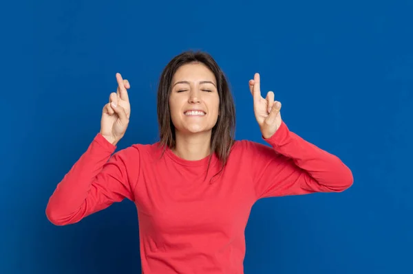 Menina Morena Atraente Estúdio Fundo Azul — Fotografia de Stock