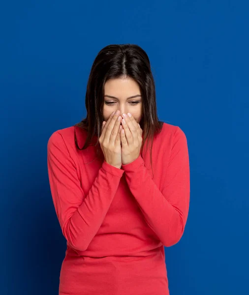 Brunette Young Woman Wearing Red Shirt Blue Background — Stock Photo, Image