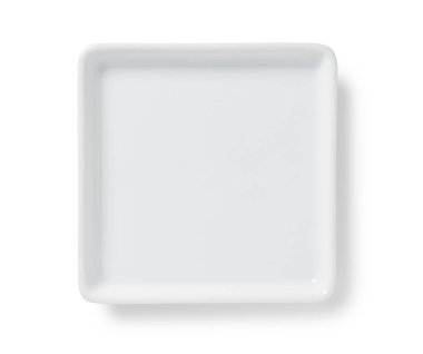 Beyaz arka plana yerleştirilmiş beyaz plaka