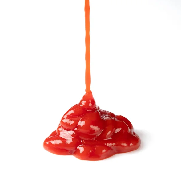Fotografar Ketchup Pendurado Fundo Branco Ângulo — Fotografia de Stock