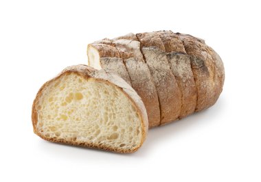 Dilimlenmiş sert ekmek beyaz arka plana konur.