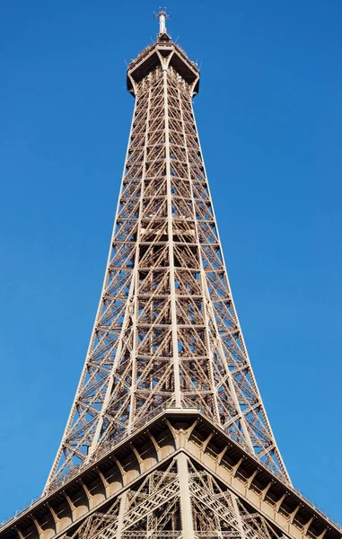 Eiffelturmarchitektur in Paris — Stockfoto
