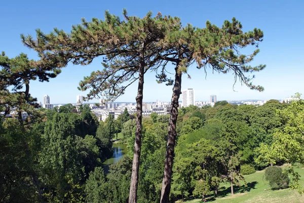 Buttes Chaumont Gpark París — Foto de Stock