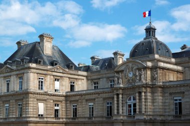 Paris 'teki Lüksemburg Sarayı