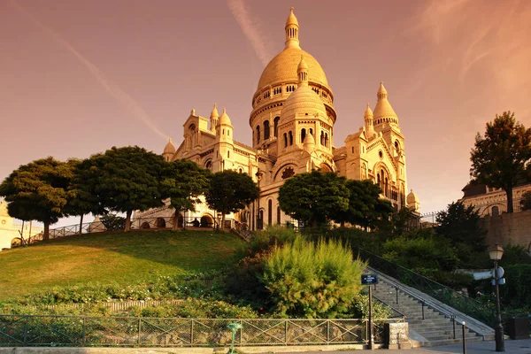    Paris şehri Sacre Coeur Bazilikası                  