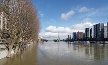 George Pompidou nehir expressway batık ve Paris sel