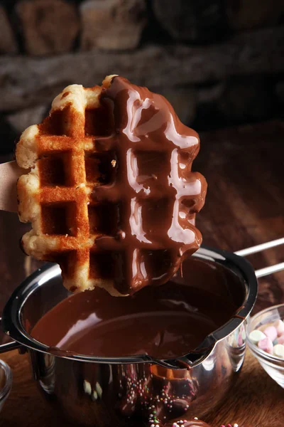 华夫饼和巧克力 — 图库照片