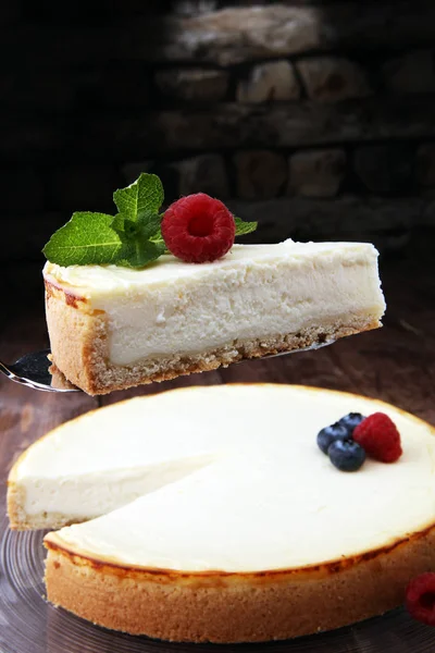 Domowy sernik na deser - zdrowe organiczne letni deser — Zdjęcie stockowe