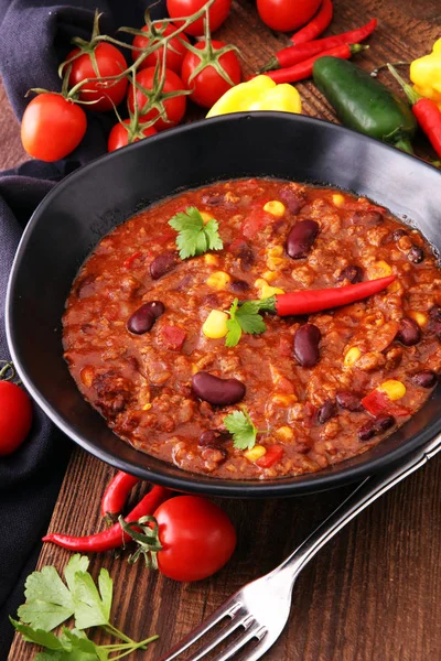 Hot chili con carne - Meksika yemeği lezzetli ve baharatlı
