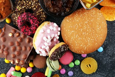 Sağlıksız ürünler. yemek vücut, deri, kalp ve dişler için kötüdür..