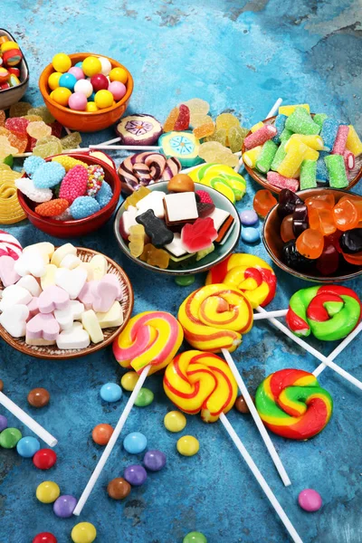 Cukierki galaretki i cukrem. kolorowy wachlarz różnych childs — Zdjęcie stockowe